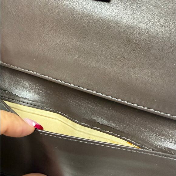 COACH Patent Leather Brown Checkbook holder - Picture 5 of 7